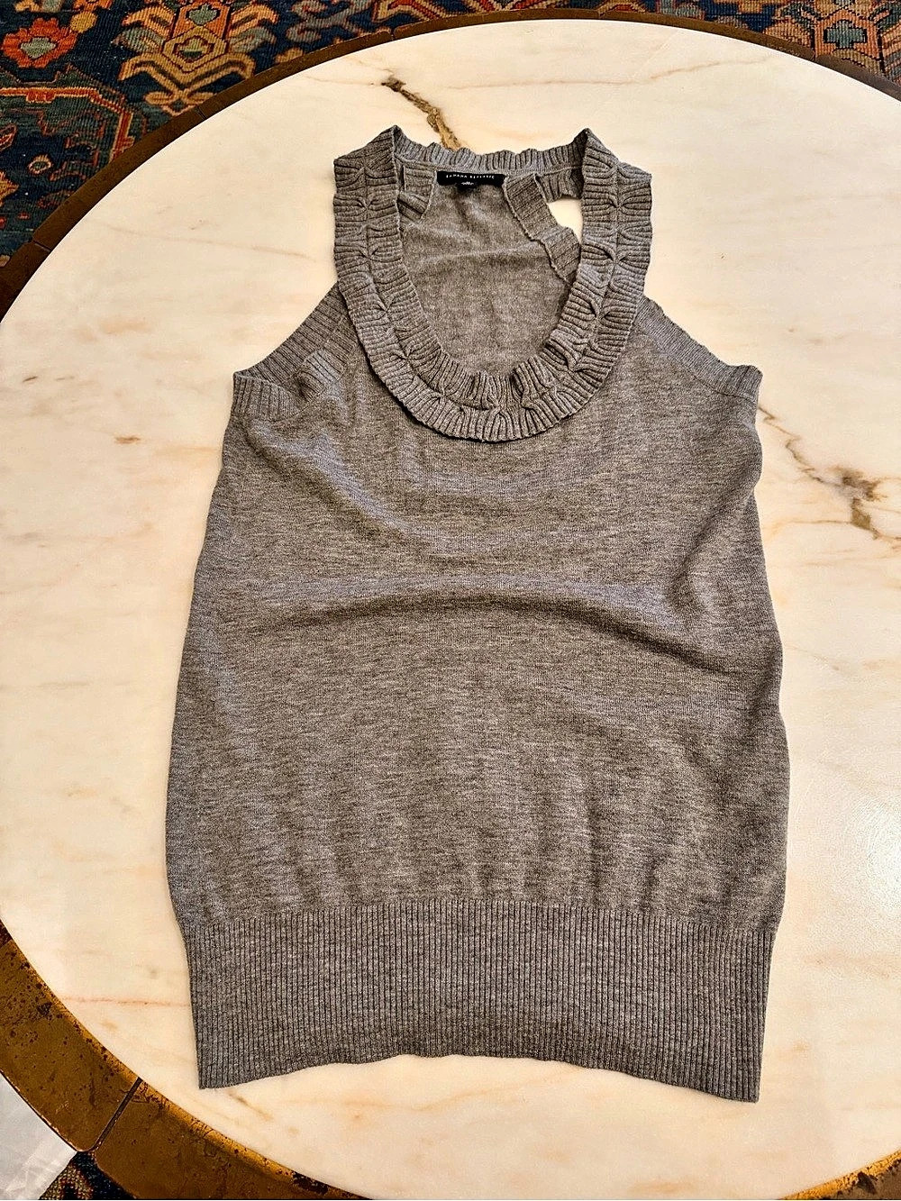 Banana Republic Gray Knit Sweater Vest Size Medium Like New